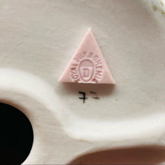 Vintage Royal Dux Bohemia Lady with Basket Tall Bisque Porcelain Figurine - Picture 6 of 7